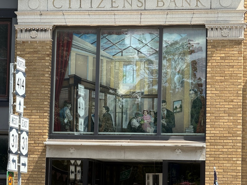 mural in Clyde by artist unknown.