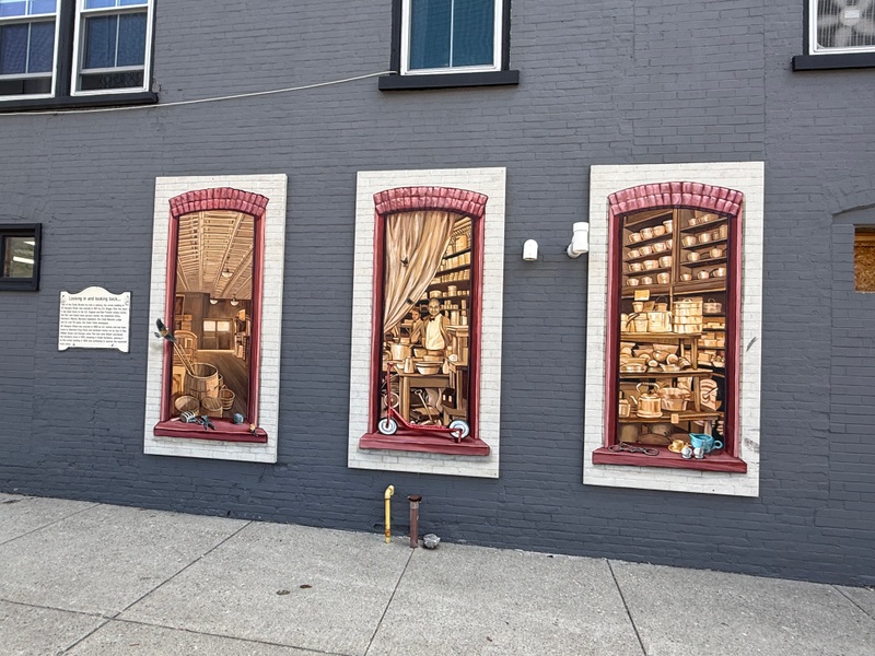 mural in Clyde by artist unknown.
