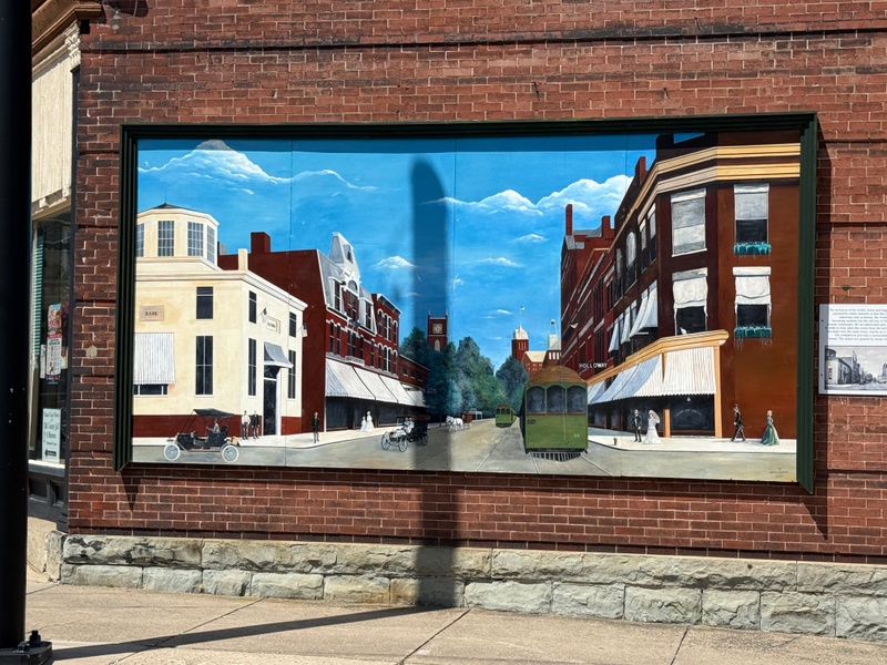 mural in Lyons by artist unknown.