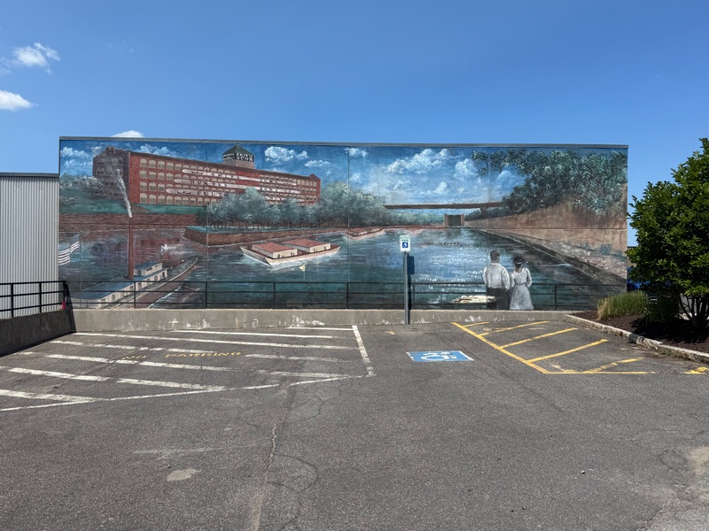 mural in Fulton by artist unknown.