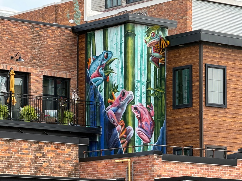 mural in Chatham-Kent by artist unknown.