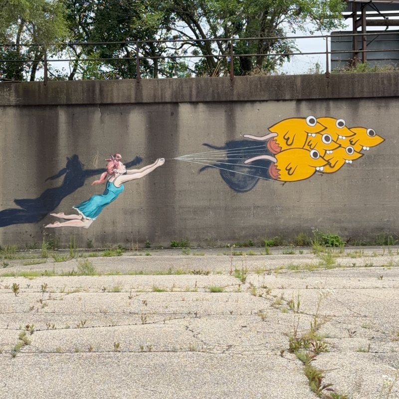 mural in Dayton by artist unknown.