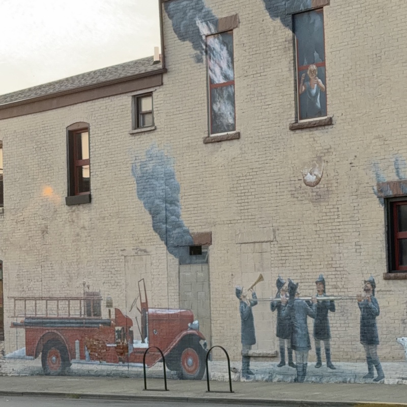 mural in Richmond by artist unknown.