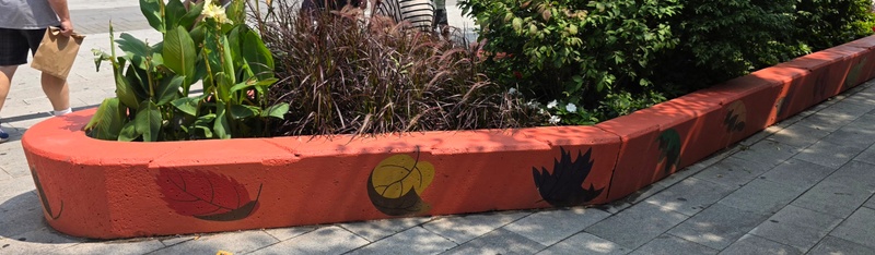 mural in Toronto by artist unknown.