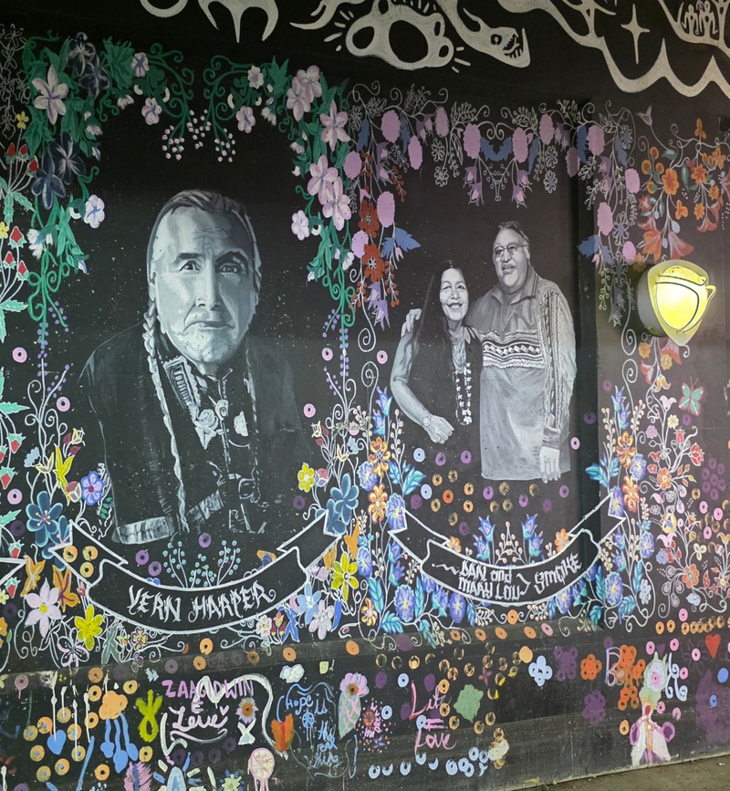 mural in Toronto by artist unknown.