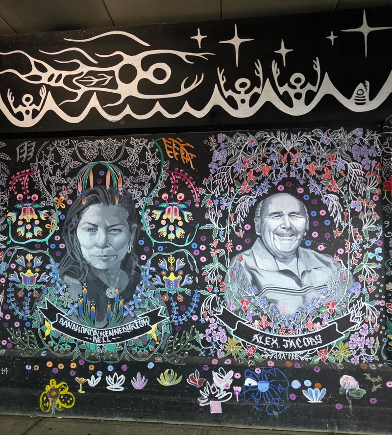 mural in Toronto by artist unknown.