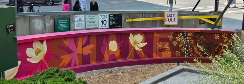 mural in Toronto by artist unknown.
