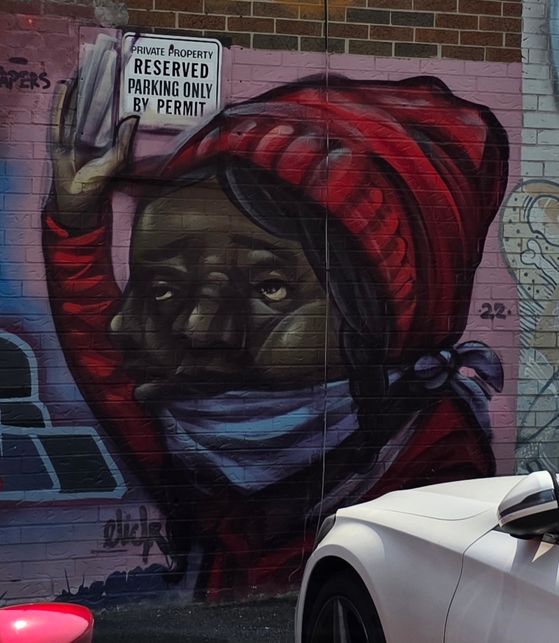 mural in Toronto by artist unknown.