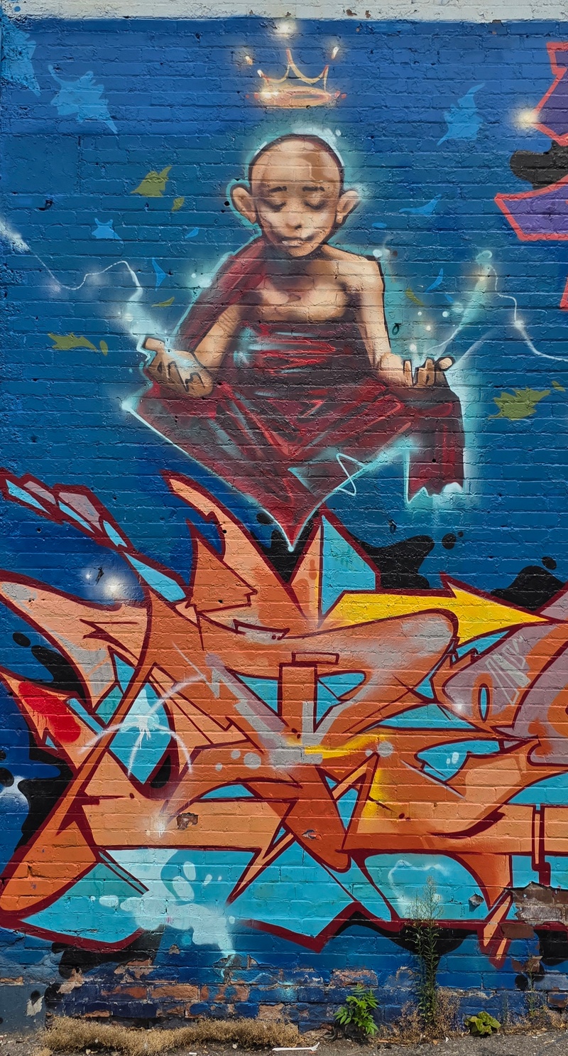 mural in Toronto by artist unknown.