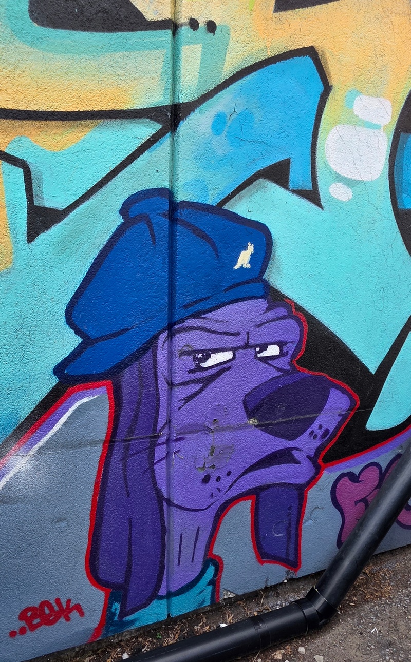 mural in Toronto by artist unknown.