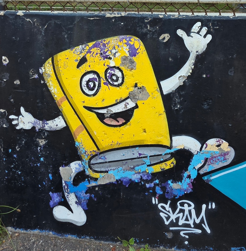 mural in Toronto by artist unknown.