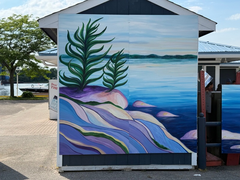 mural in Midland by artist unknown.
