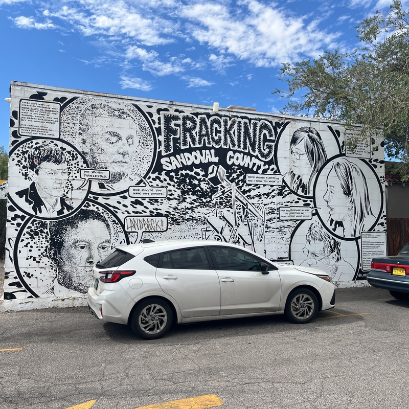 mural in Albuquerque by artist unknown.