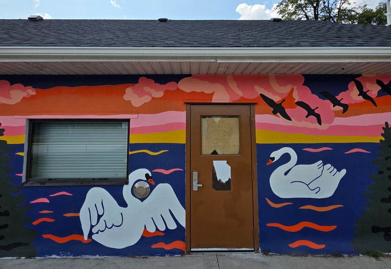 mural in Hamilton by artist unknown.