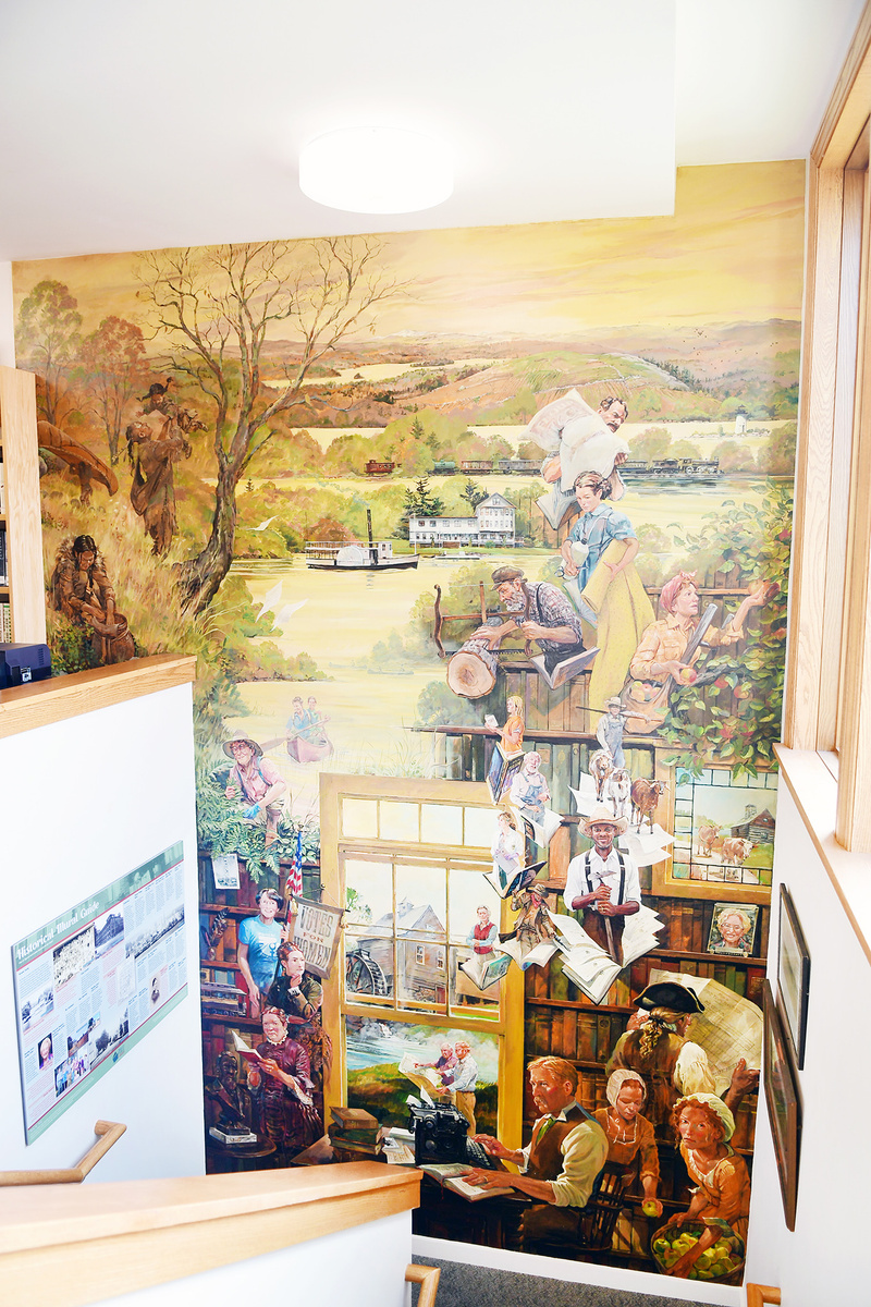 mural in  by artist unknown.
