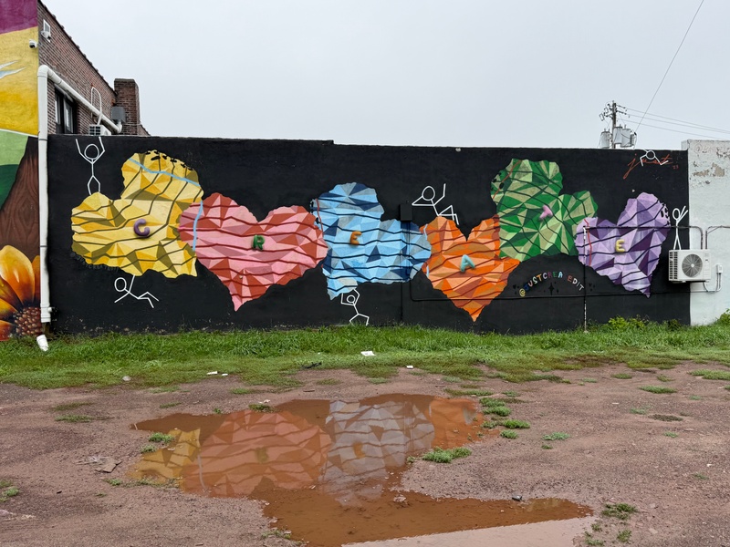 mural in Monticello by artist unknown.