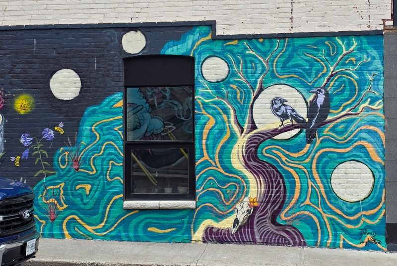 mural in Thunder Bay by artist unknown.