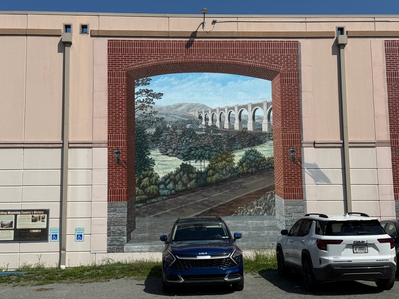 mural in Tunkhannock by artist unknown.