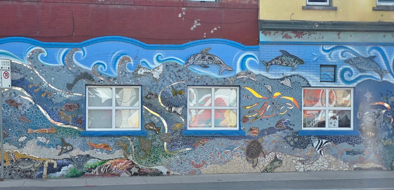 mural in Winnipeg by artist unknown.