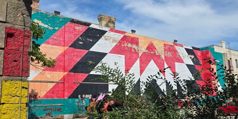 mural in Winnipeg by artist unknown.