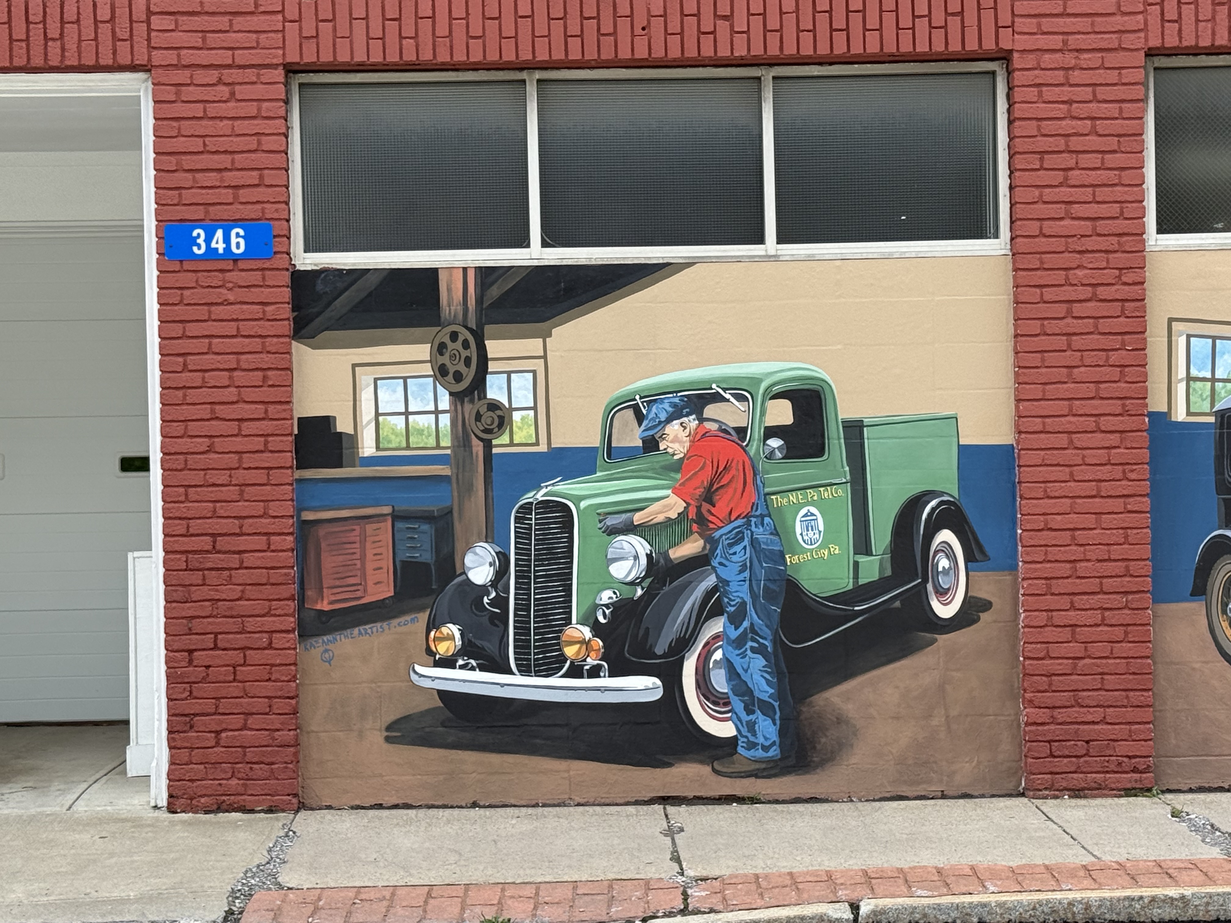 mural in Forest City by artist unknown.