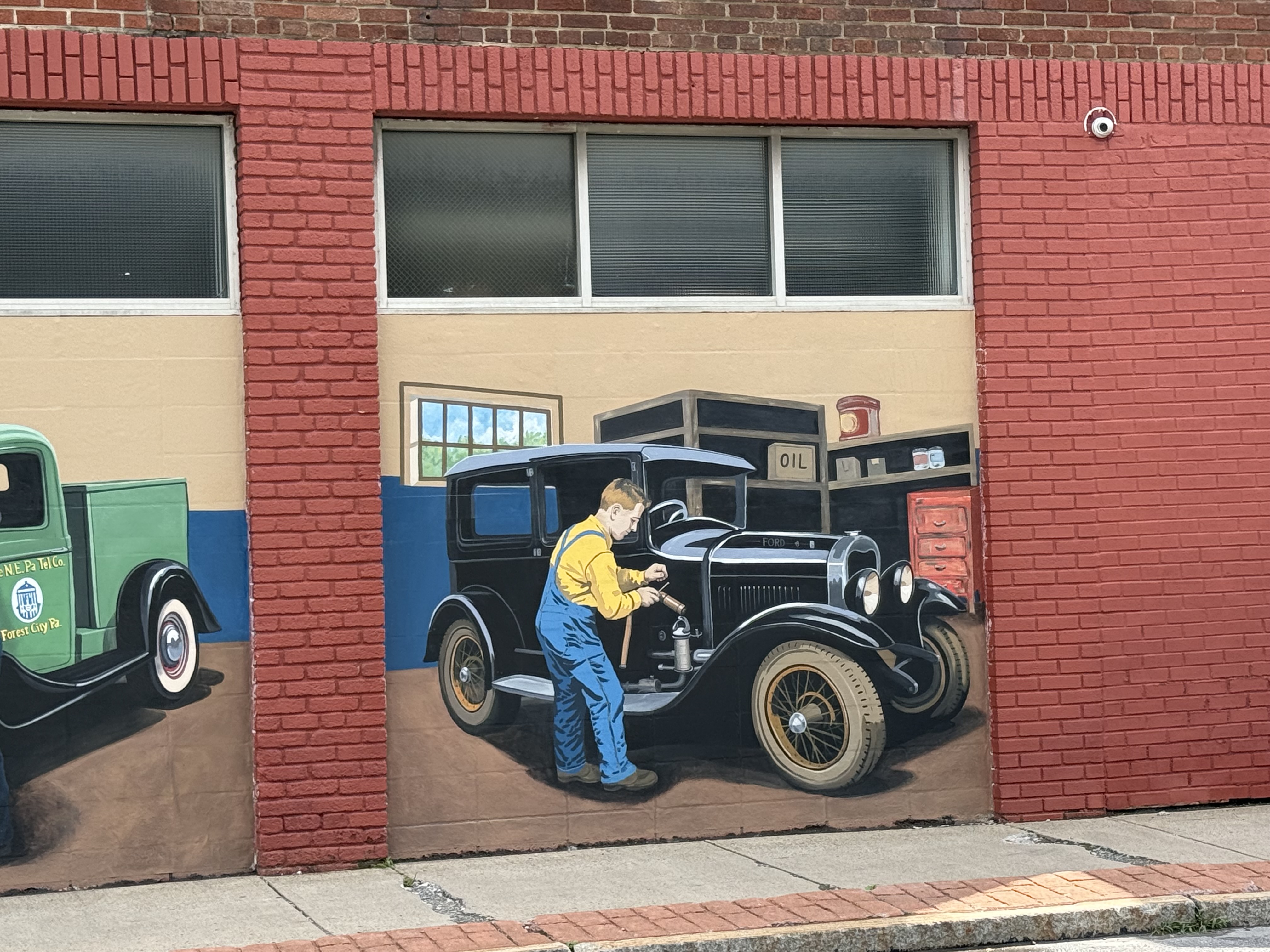 mural in Forest City by artist unknown.