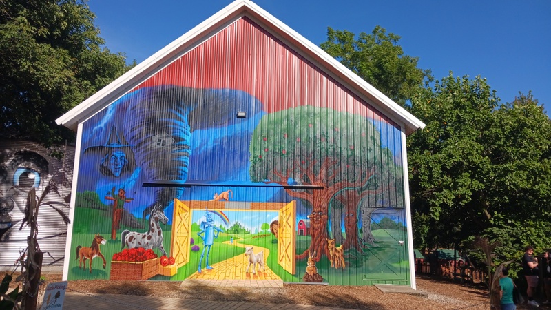 mural in Champaign by artist Jose Vazquez.
