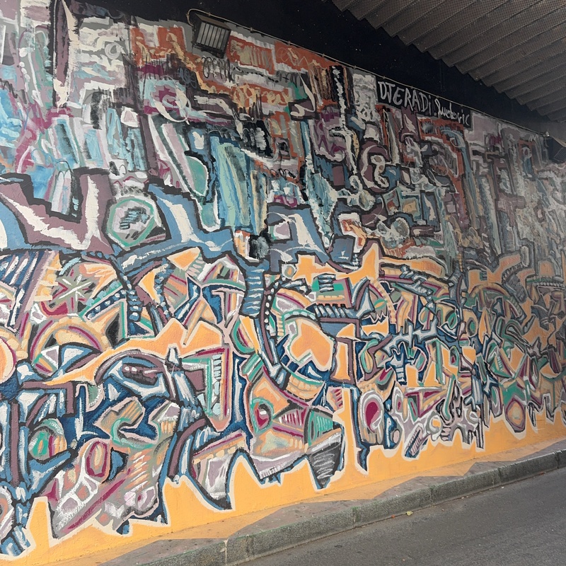 mural in Paris by artist unknown.