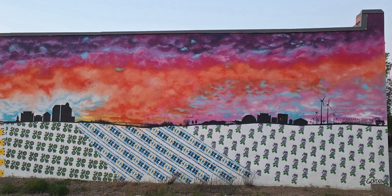 mural in Vegreville by artist unknown.