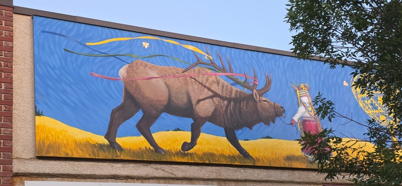 mural in Vegreville by artist unknown.