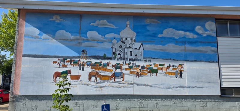 mural in Mundare by artist unknown.