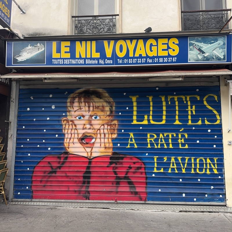 mural in Paris by artist unknown.