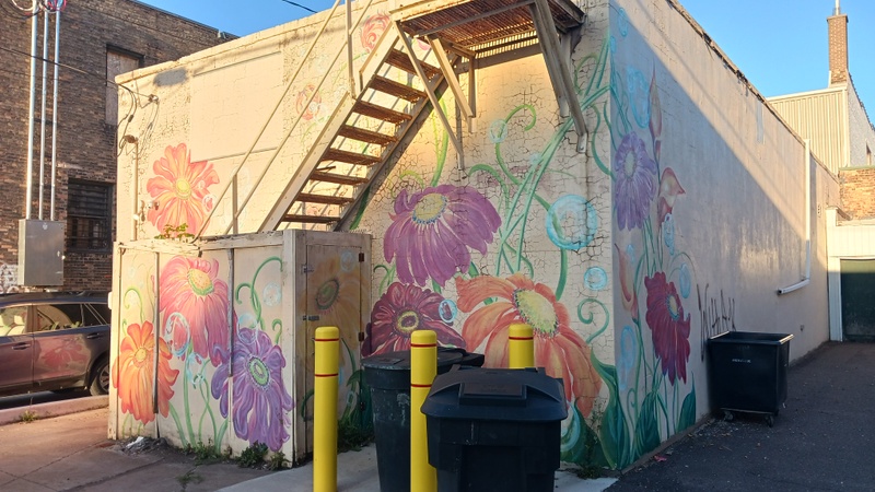 mural in Superior by artist unknown.