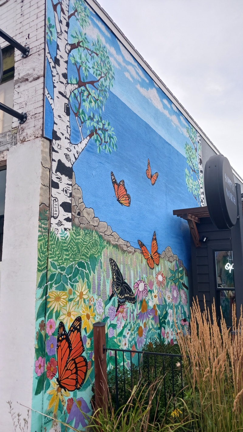 mural in Two Harbors by artist unknown.