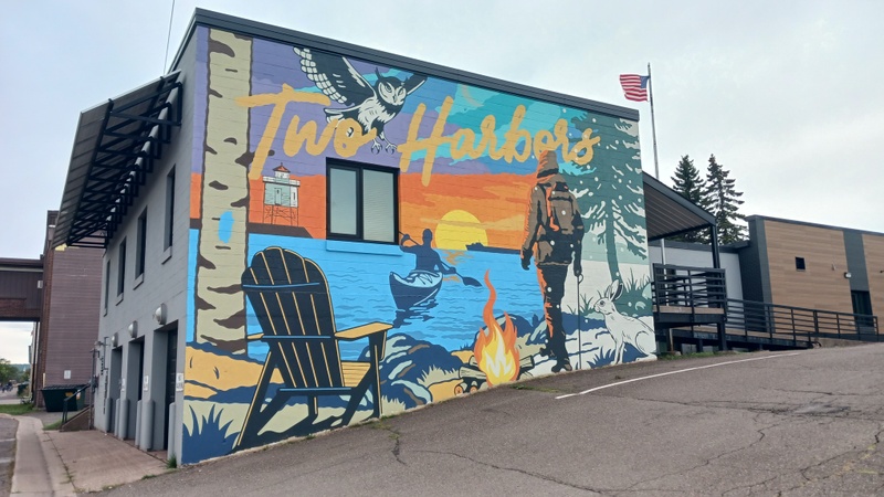 mural in Two Harbors by artist Greg Gossel.