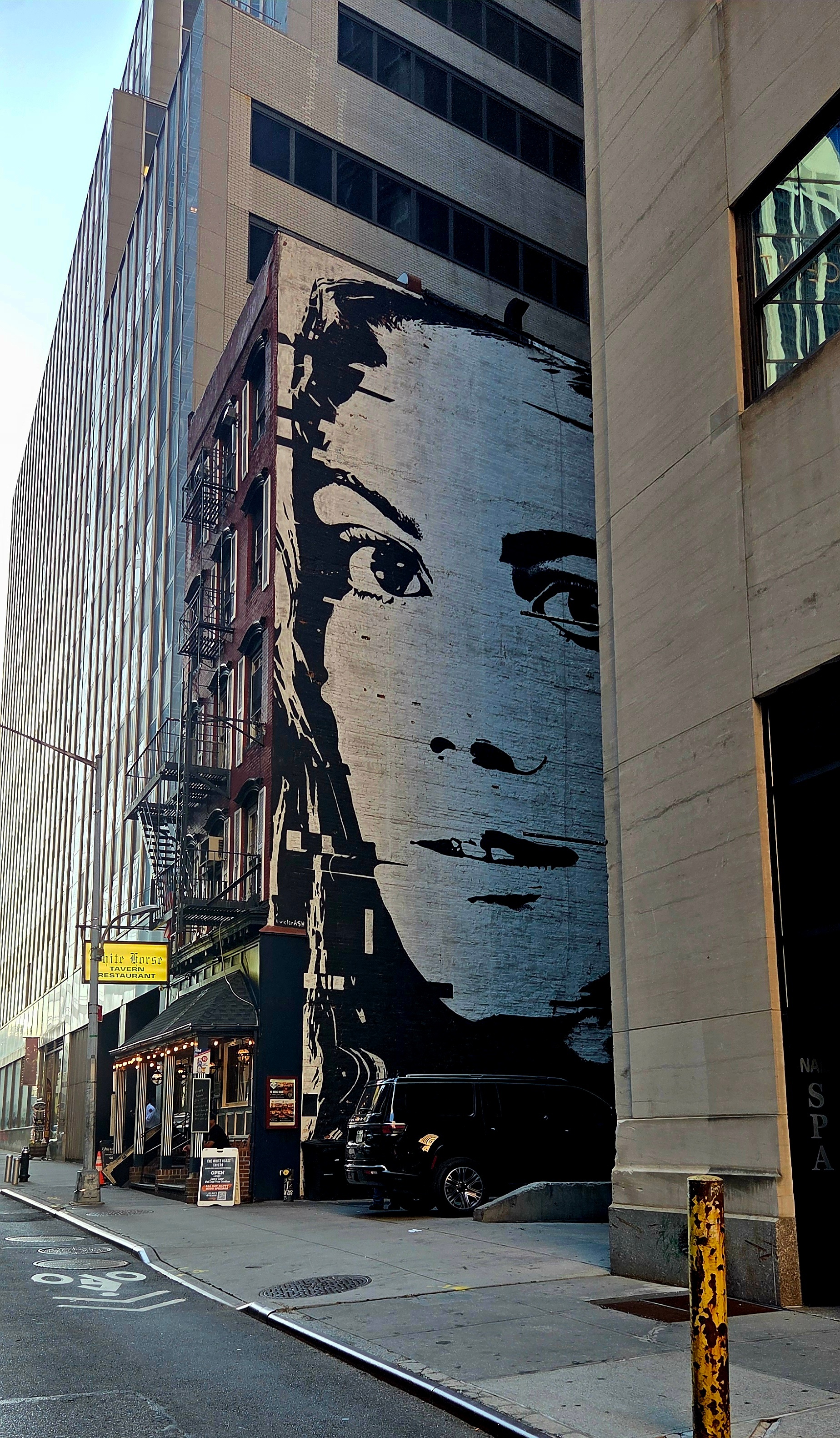 mural in New York by artist Victor Ash.