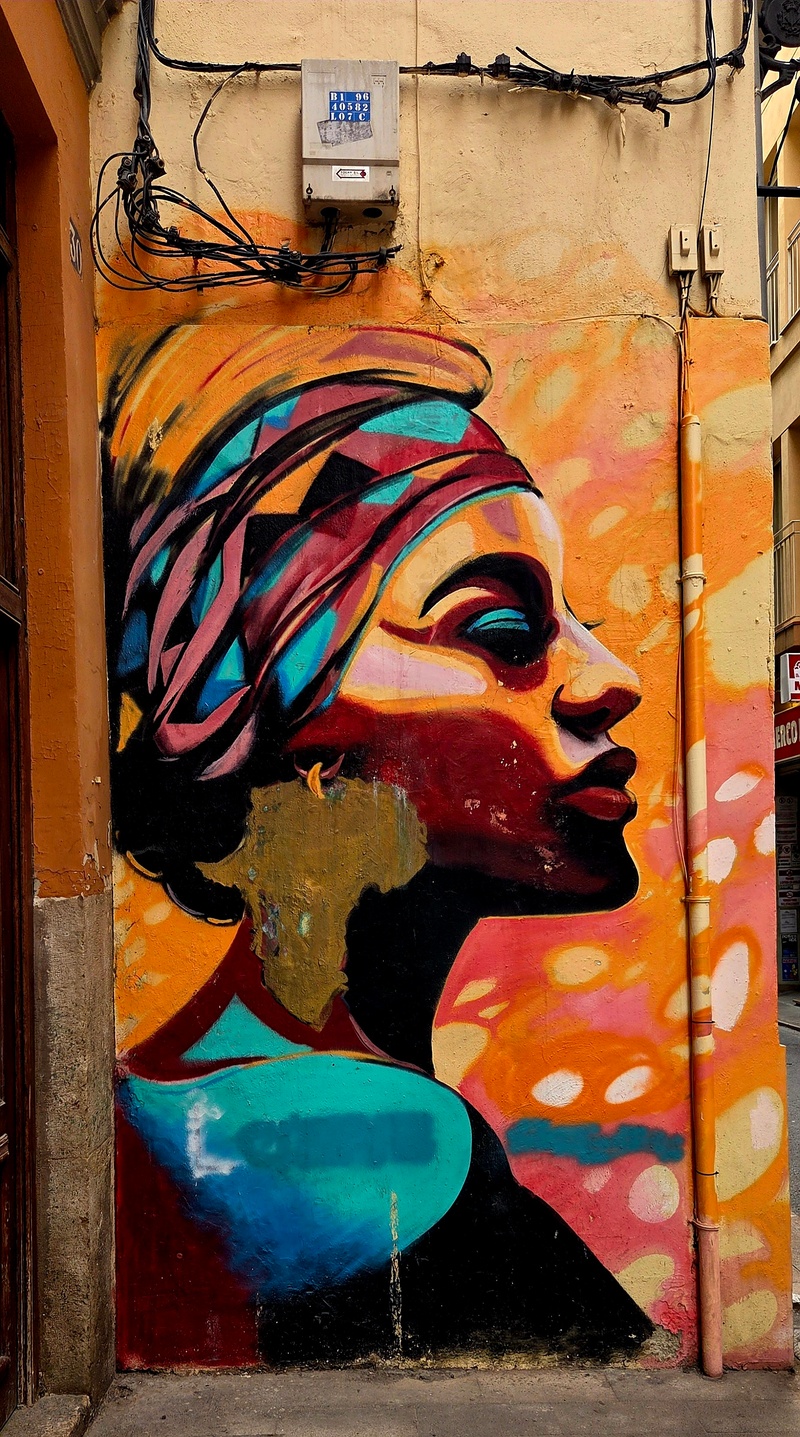 mural in València by artist unknown.