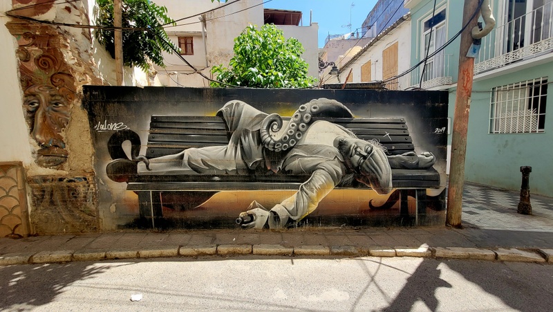 mural in Málaga by artist unknown.