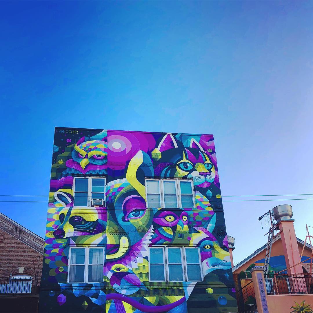 mural in Chicago by artist EELCO.