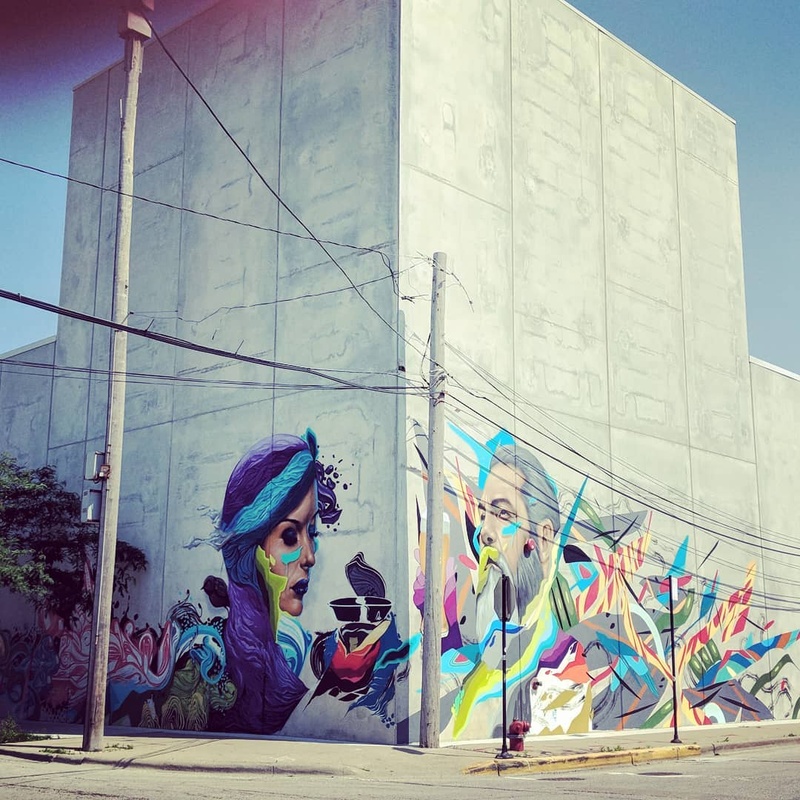 mural in Chicago by artist Max Sansing.