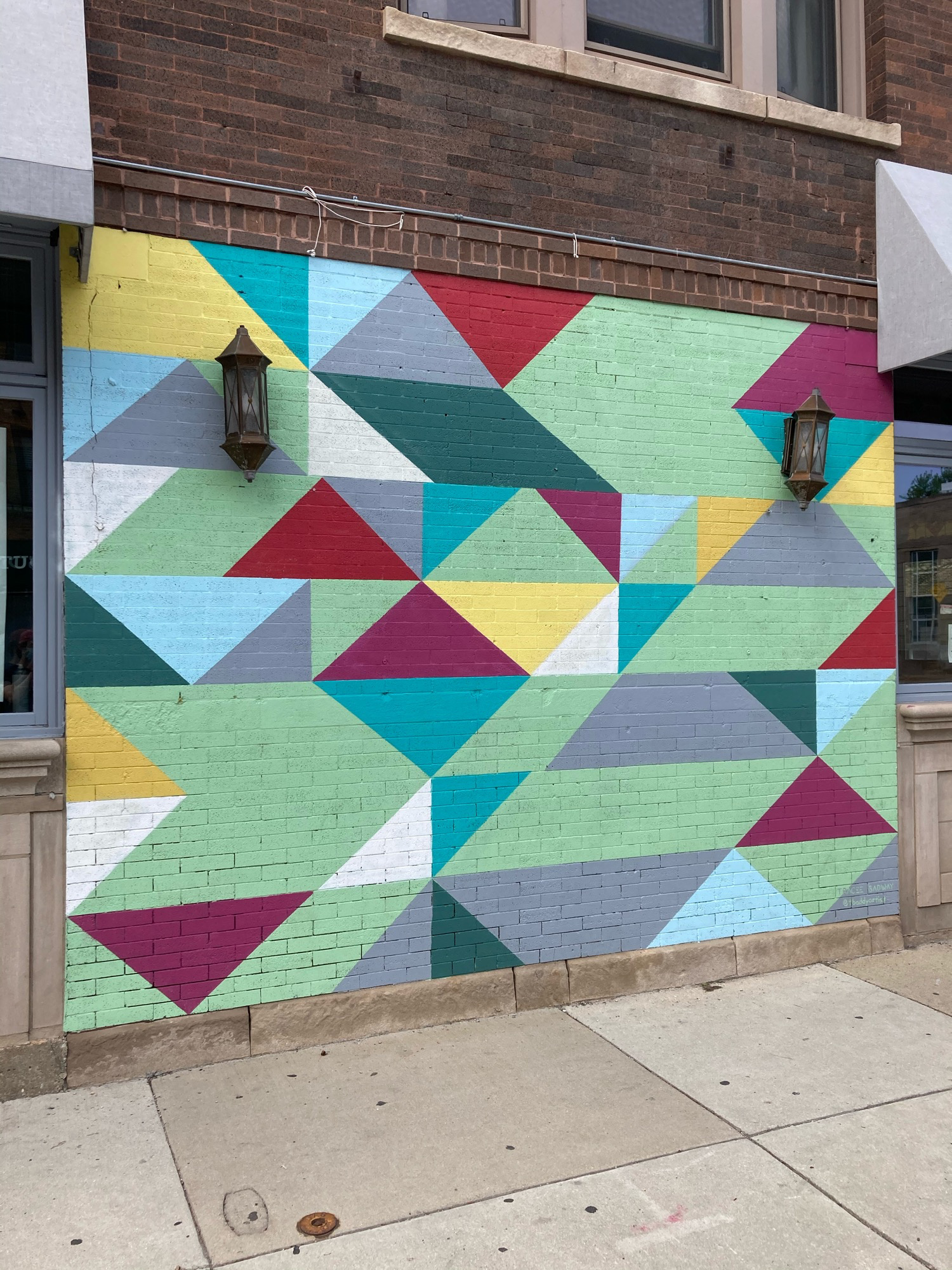 mural in Chicago by artist Tracee Badway.
