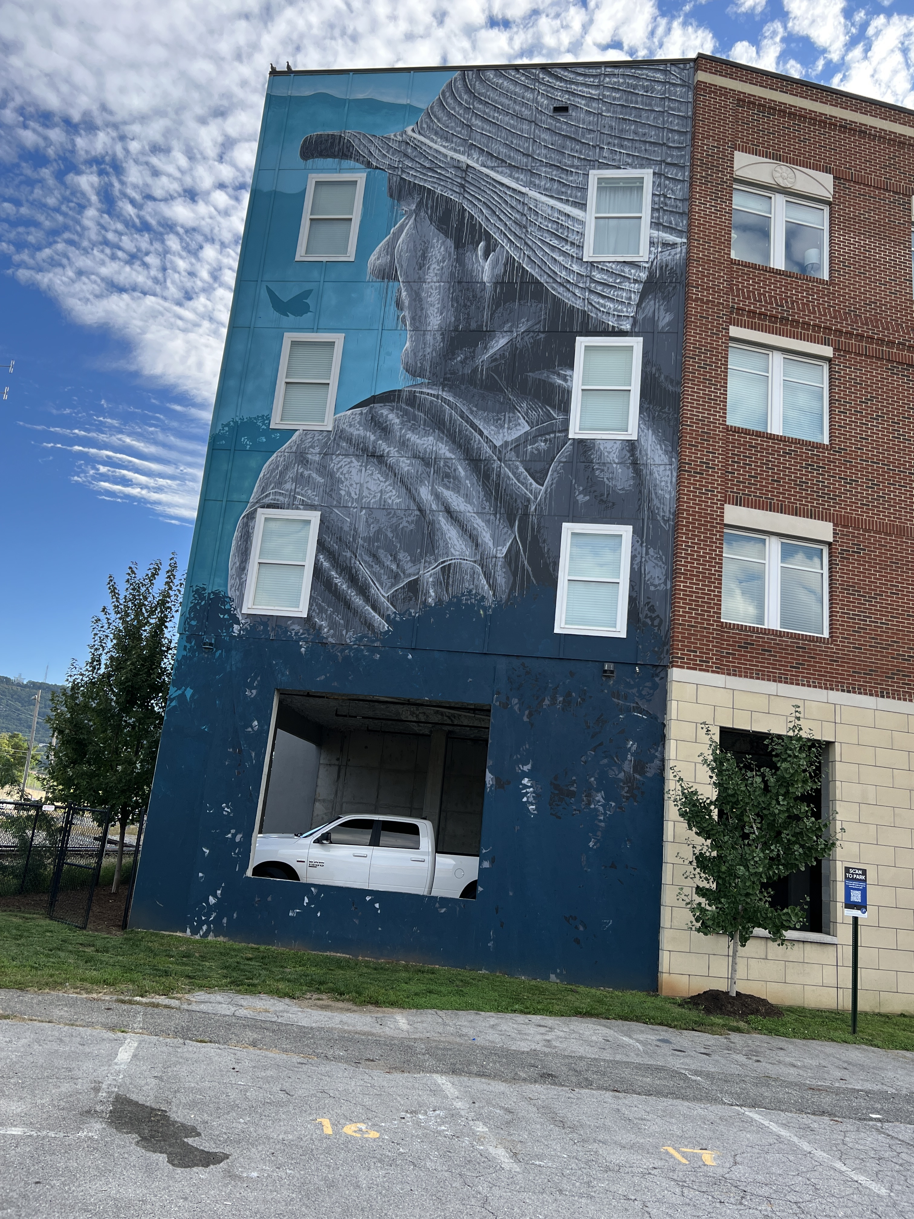 mural in Roanoke by artist Nils Westergard.