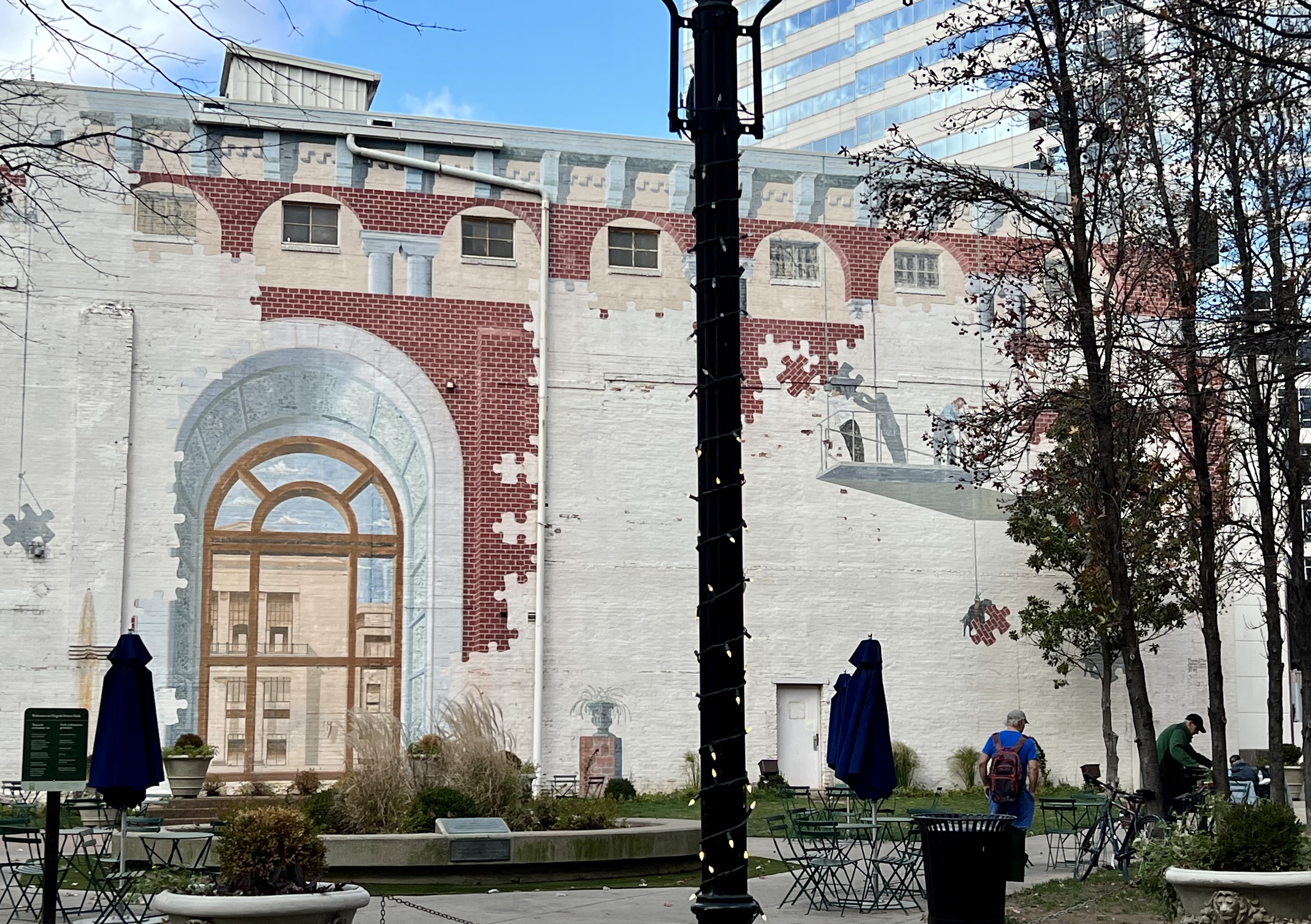 mural in Nashville by artist unknown.