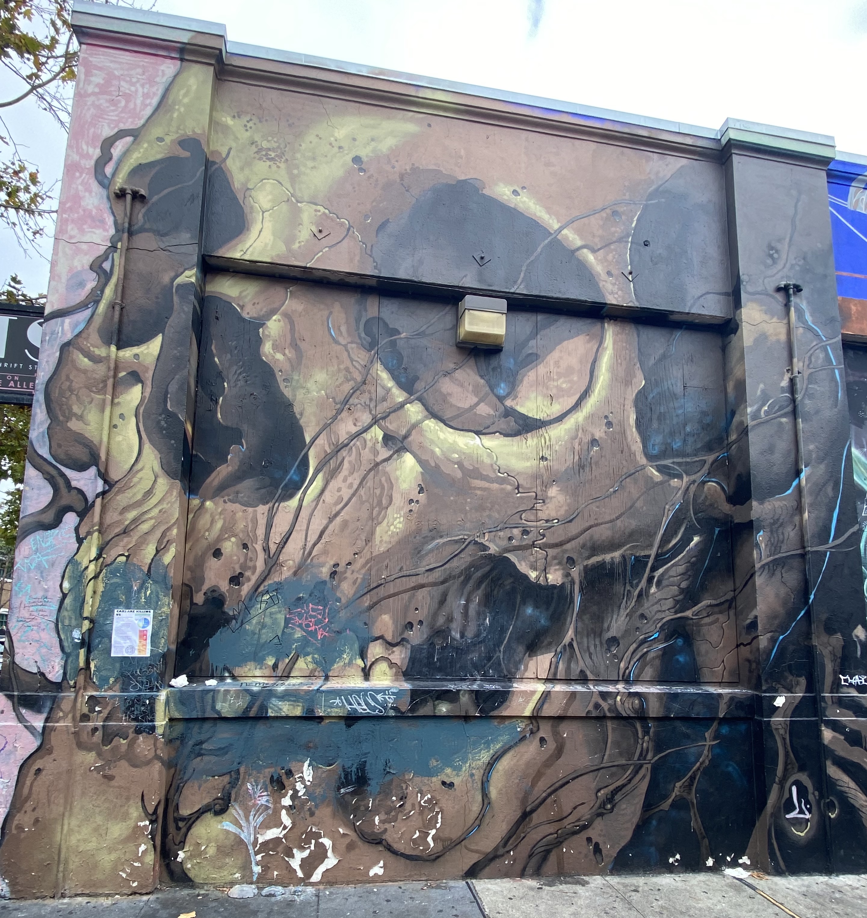 mural in San Francisco by artist Lango Oliveira.