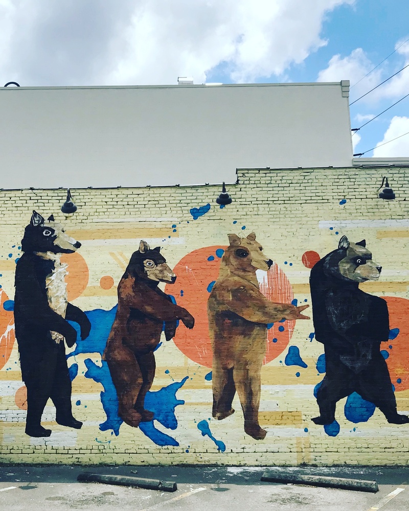 mural in Nashville by artist Leah Tumerman.