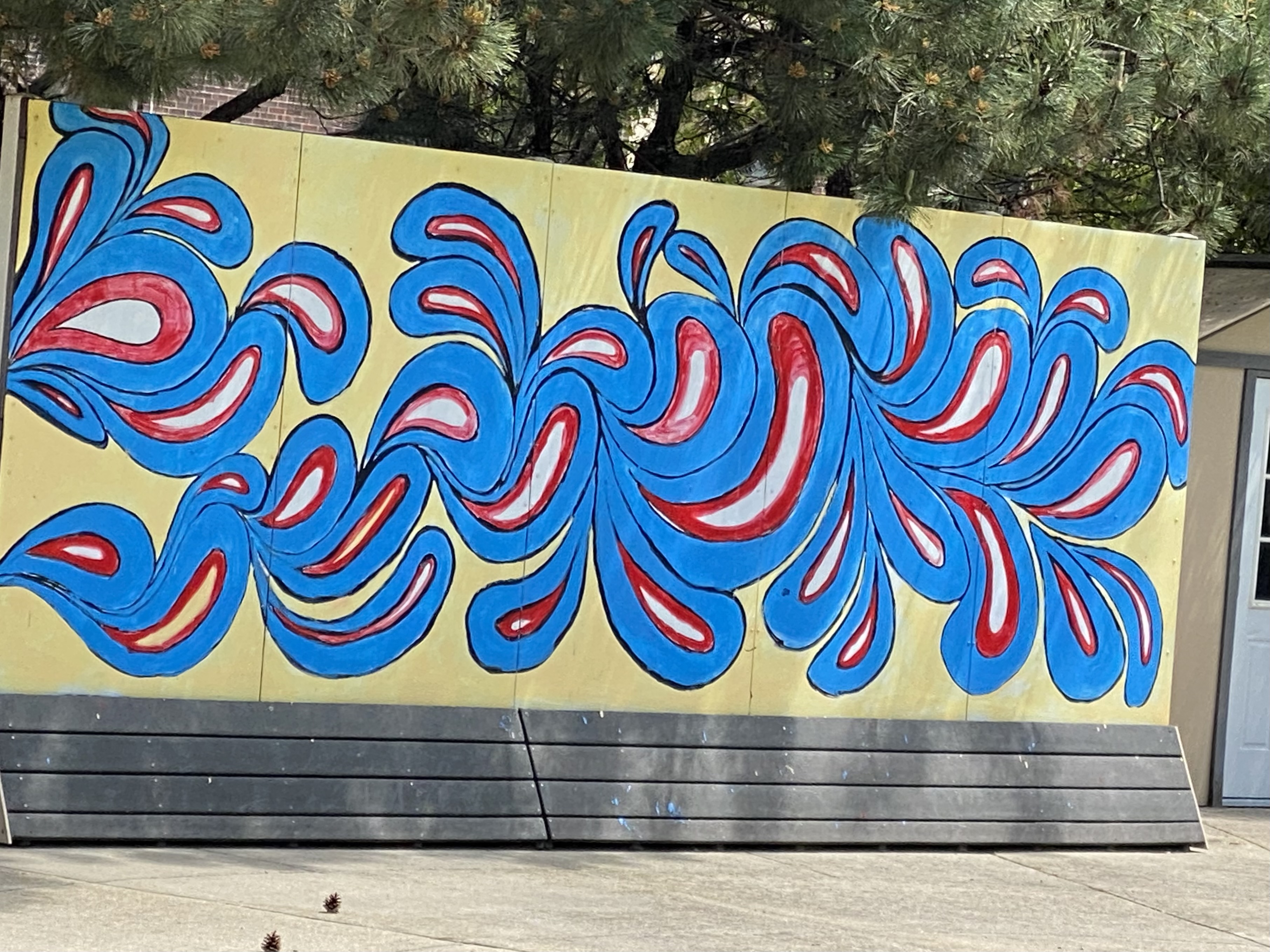 mural in Chicago by artist unknown.