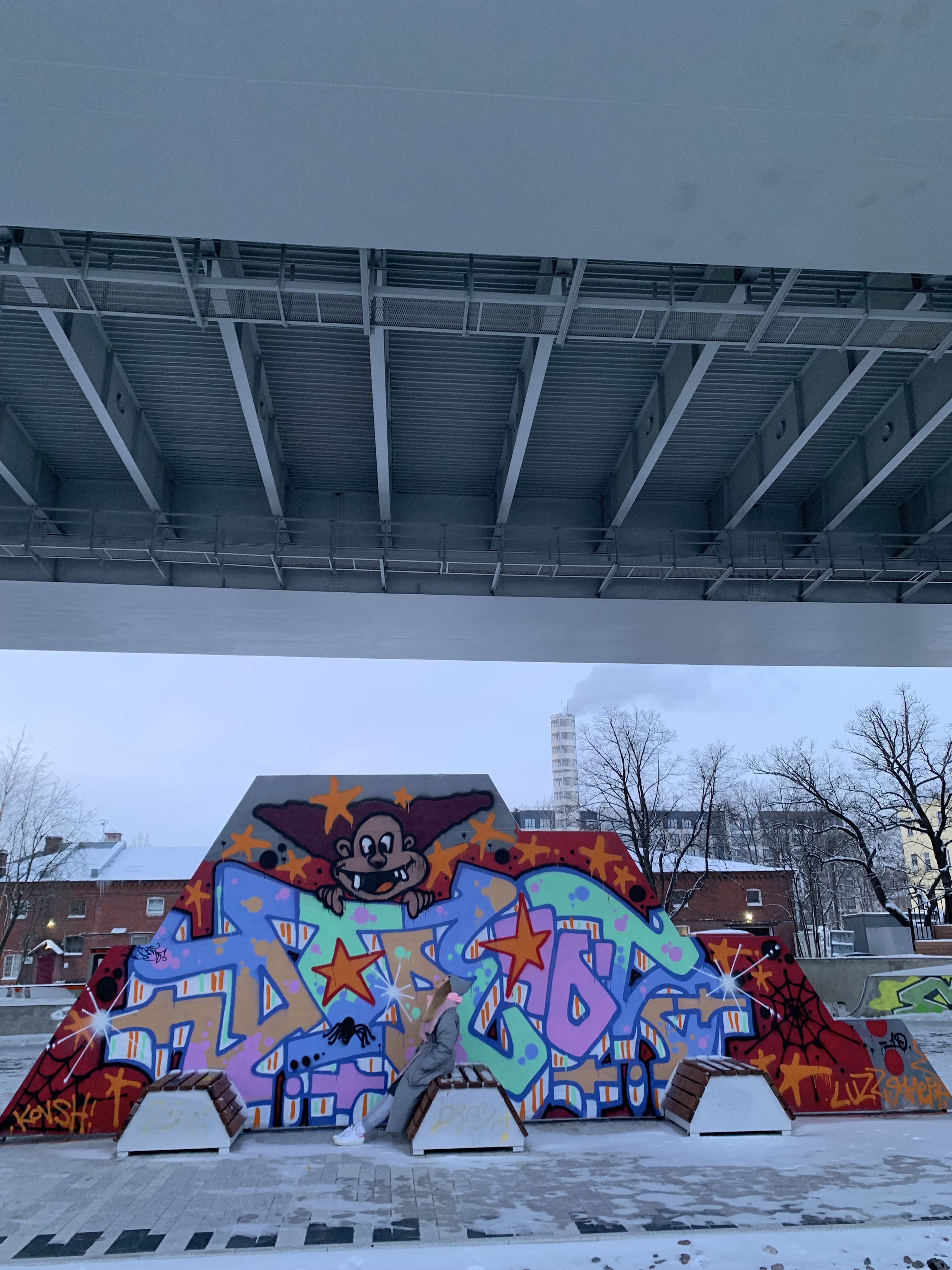 mural in  by artist unknown.