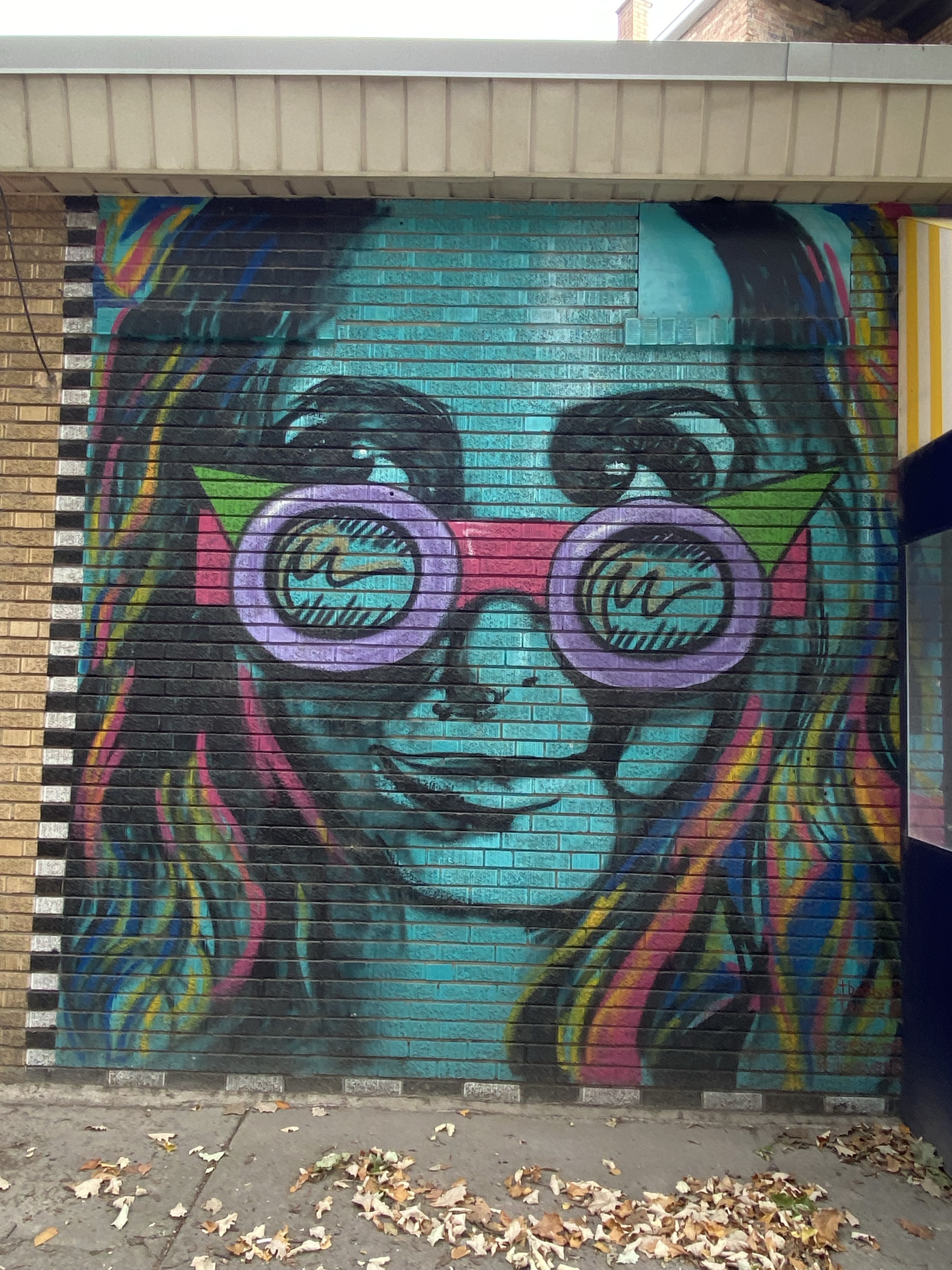 mural in Chicago by artist Tracee Badway.