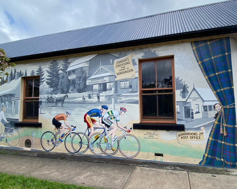 mural in by artist unknown.