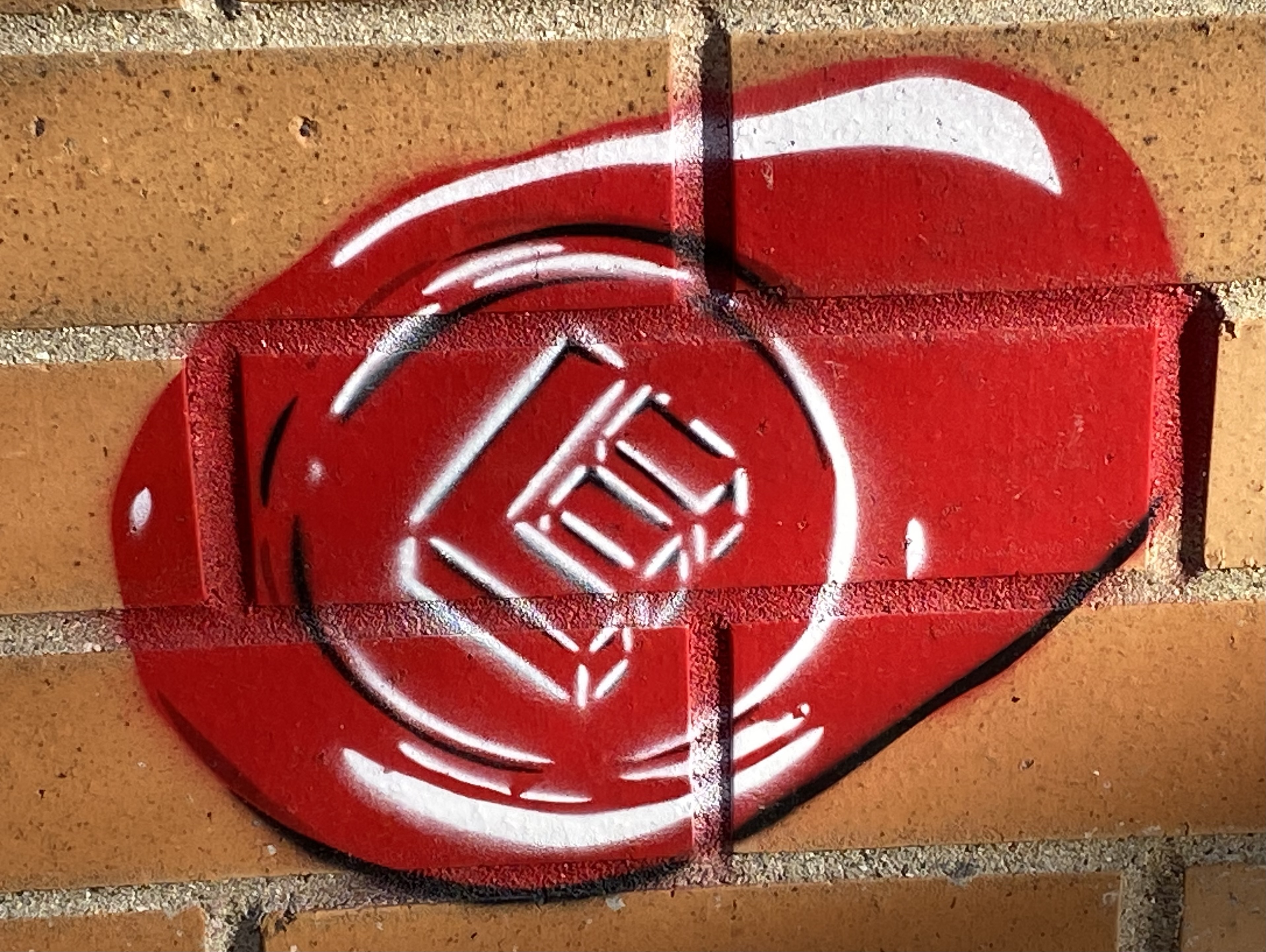 mural in Chicago by artist E.LEE.